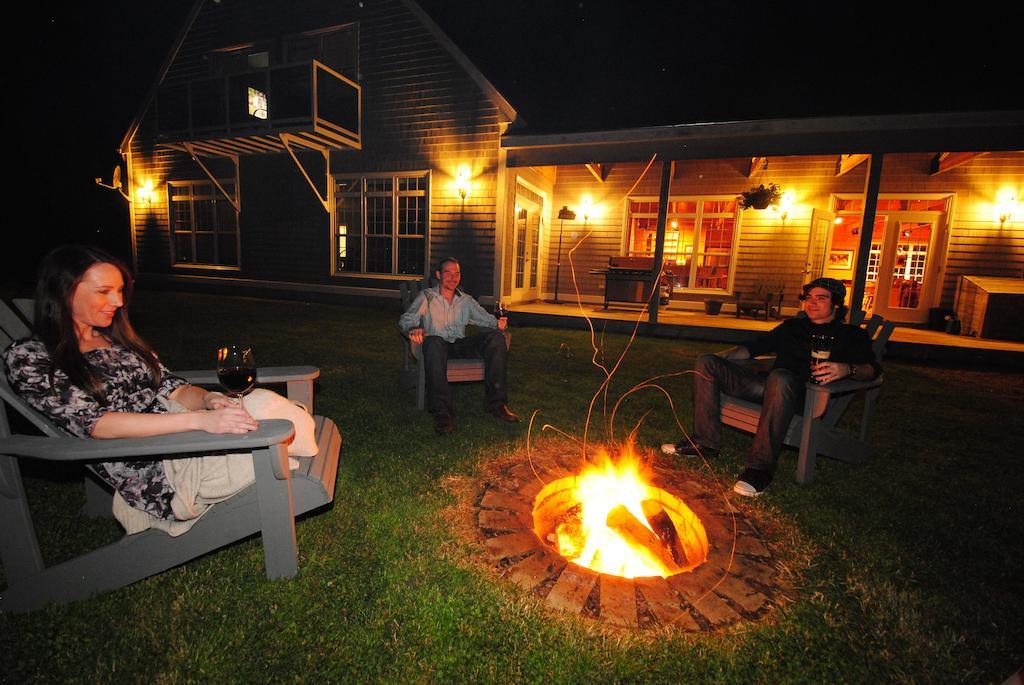 Whycocomagh Keltic Quay Cottages & Bayfront Lodge חדר תמונה