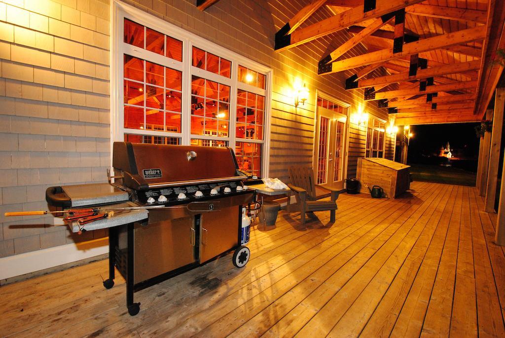 Whycocomagh Keltic Quay Cottages & Bayfront Lodge מראה חיצוני תמונה