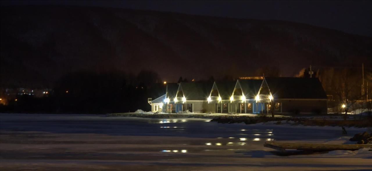 Whycocomagh Keltic Quay Cottages & Bayfront Lodge מראה חיצוני תמונה